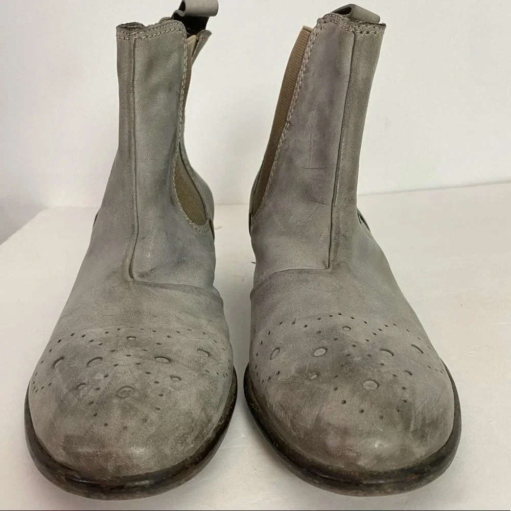 Liebeskind Berlin Leather Boots Size 7.5 Distressed Gray Womens Shoes Booties